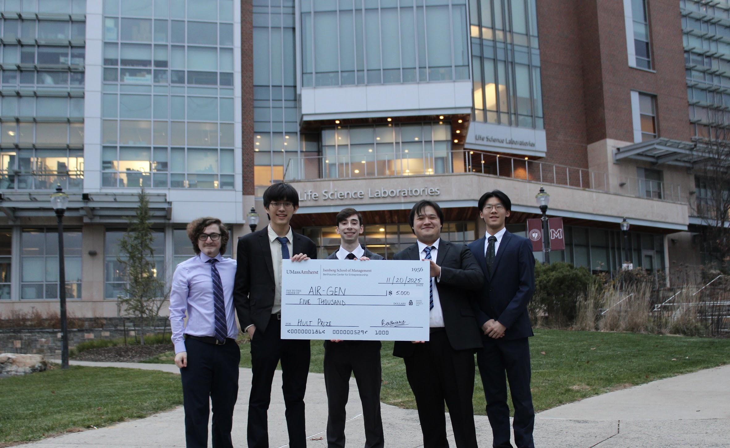 Campus Hult Prize - Team Photo
